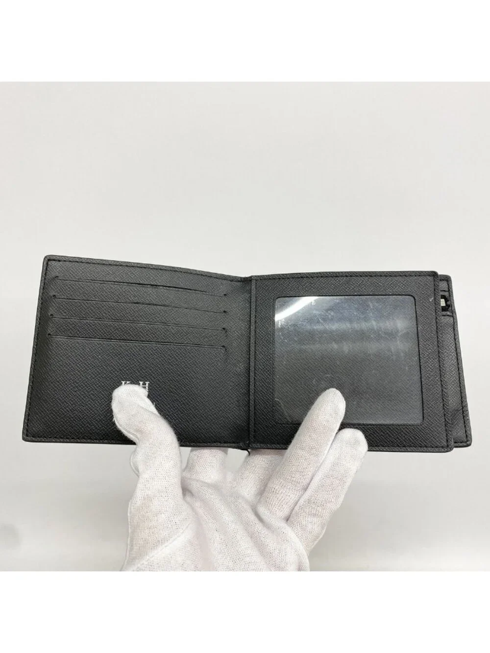 Louis Vuitton Wallet Taiga Portefeuille Amerigo Ardoise